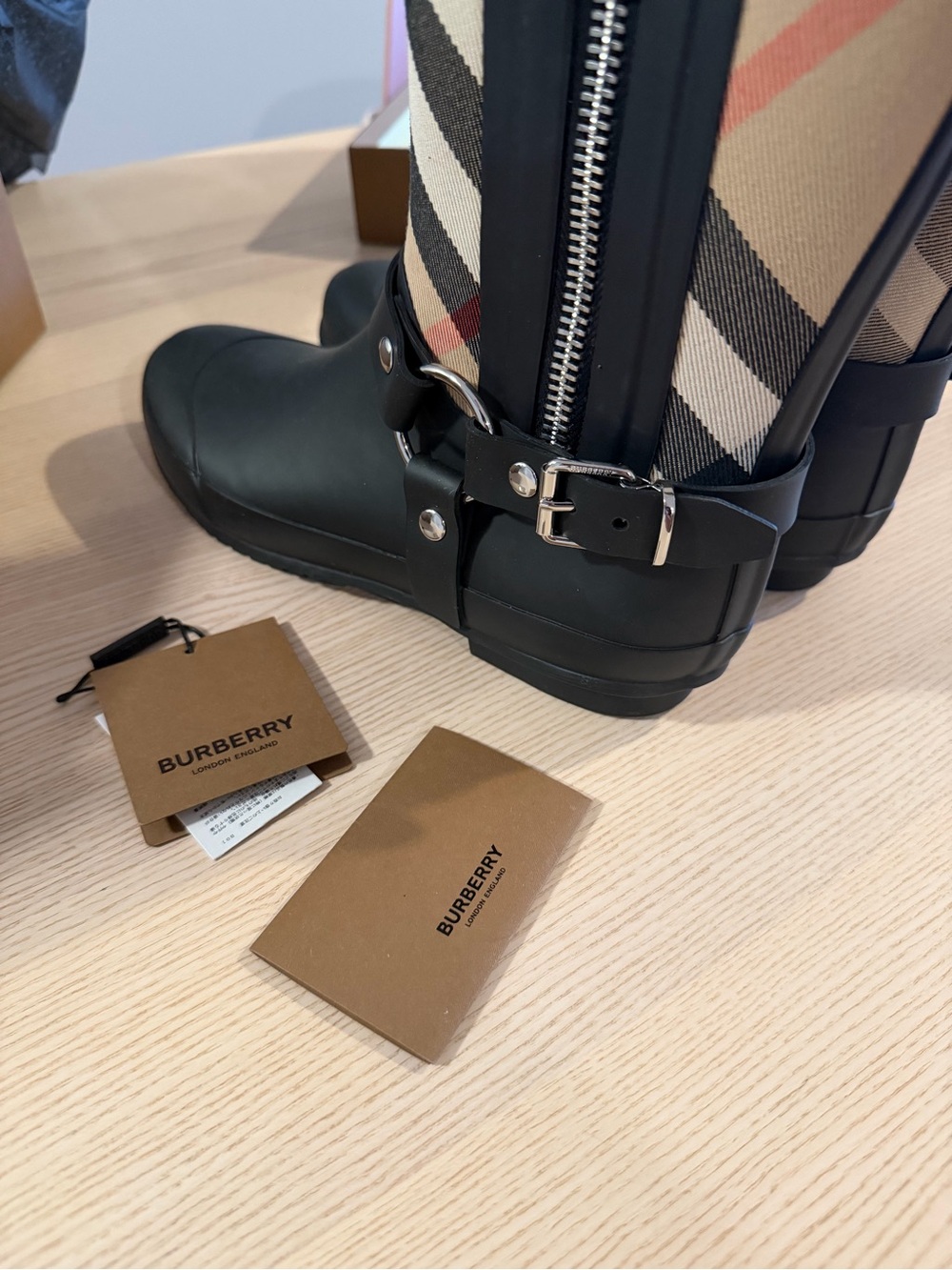 Burberry Black Rubber & Beige Check Zip-Back Rain Boots - Picture 5 of 7